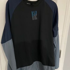 Nike running element mix crew pullover